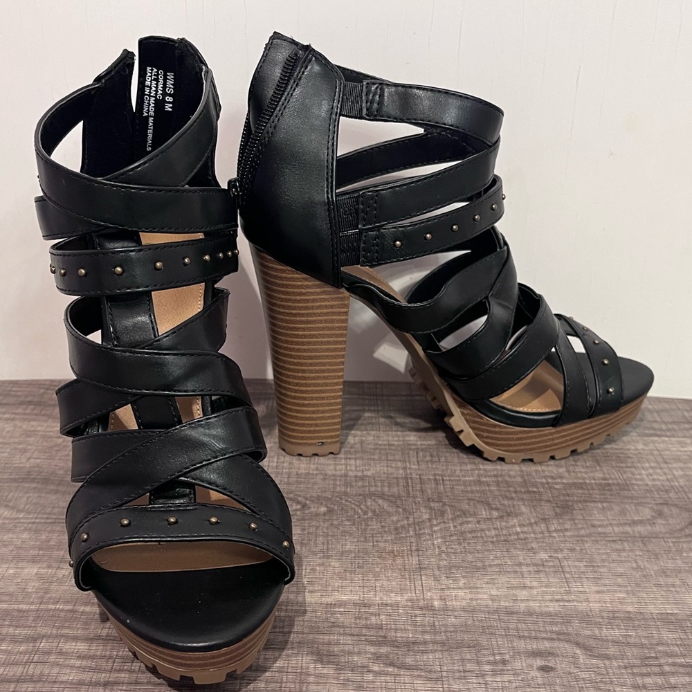 Women’s 8 Report NWOT